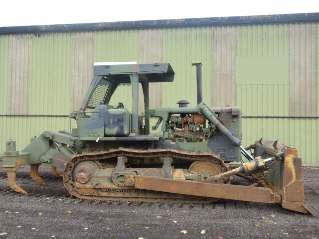Caterpillar D7G Dozer with Ripper - Govsales of mod surplus ex army trucks, ex army land rovers and other military vehicles for sale